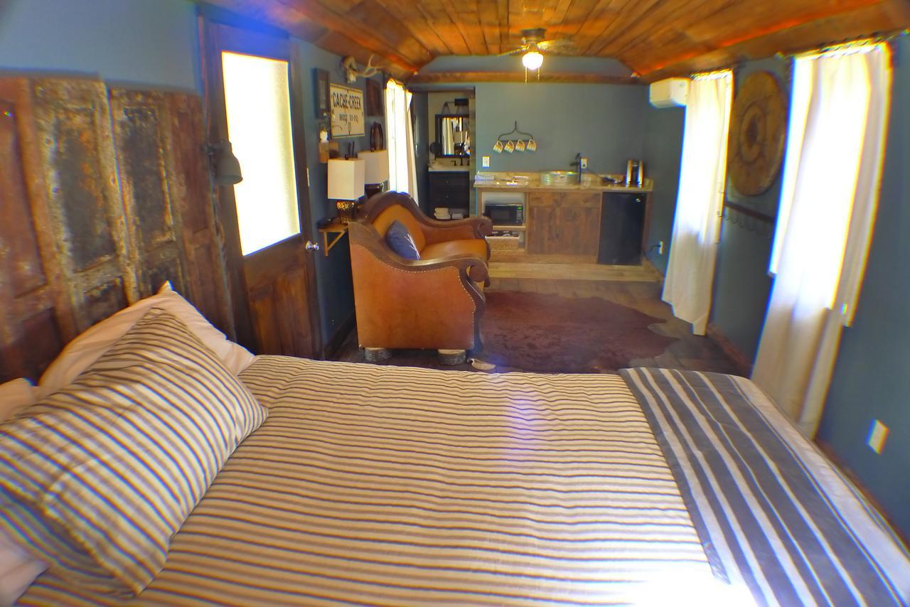 Мотель Miner'S Camp Foresthill Экстерьер фото