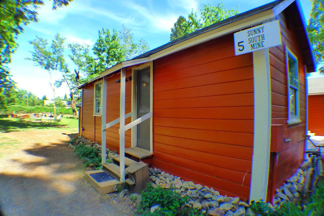 Мотель Miner'S Camp Foresthill Экстерьер фото