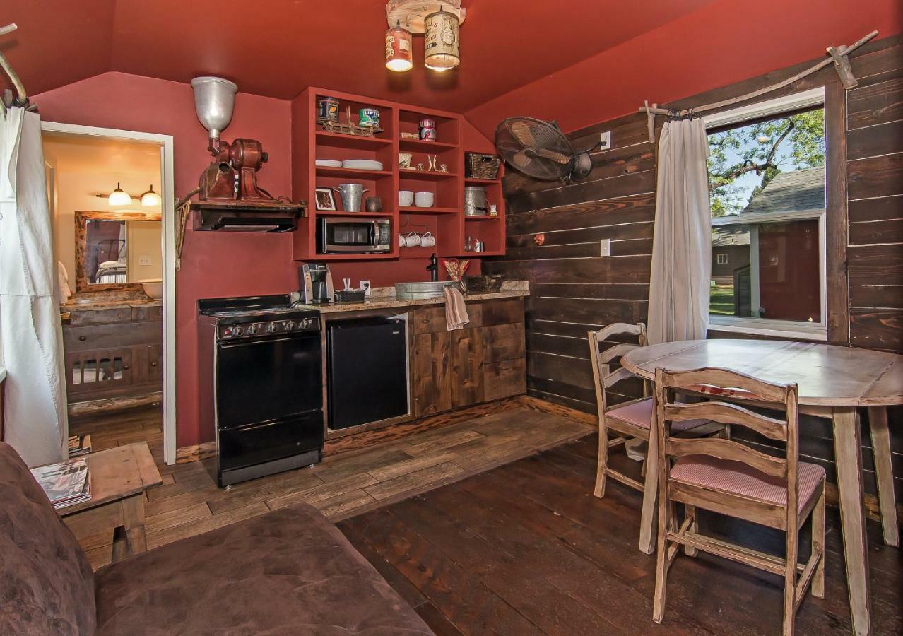 Мотель Miner'S Camp Foresthill Экстерьер фото
