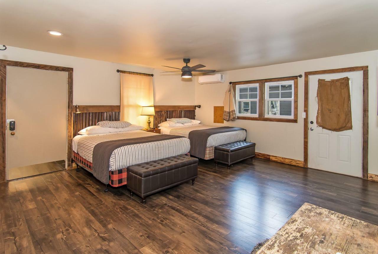 Мотель Miner'S Camp Foresthill Экстерьер фото